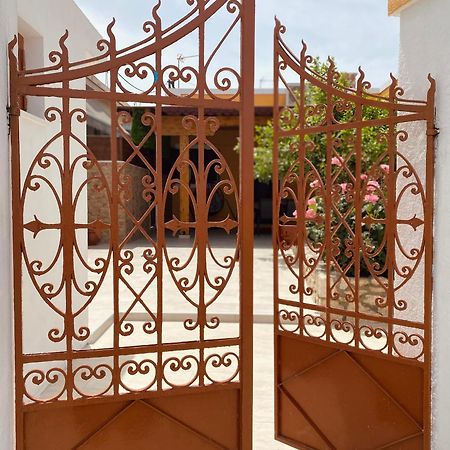 Archangelos Family House מראה חיצוני תמונה