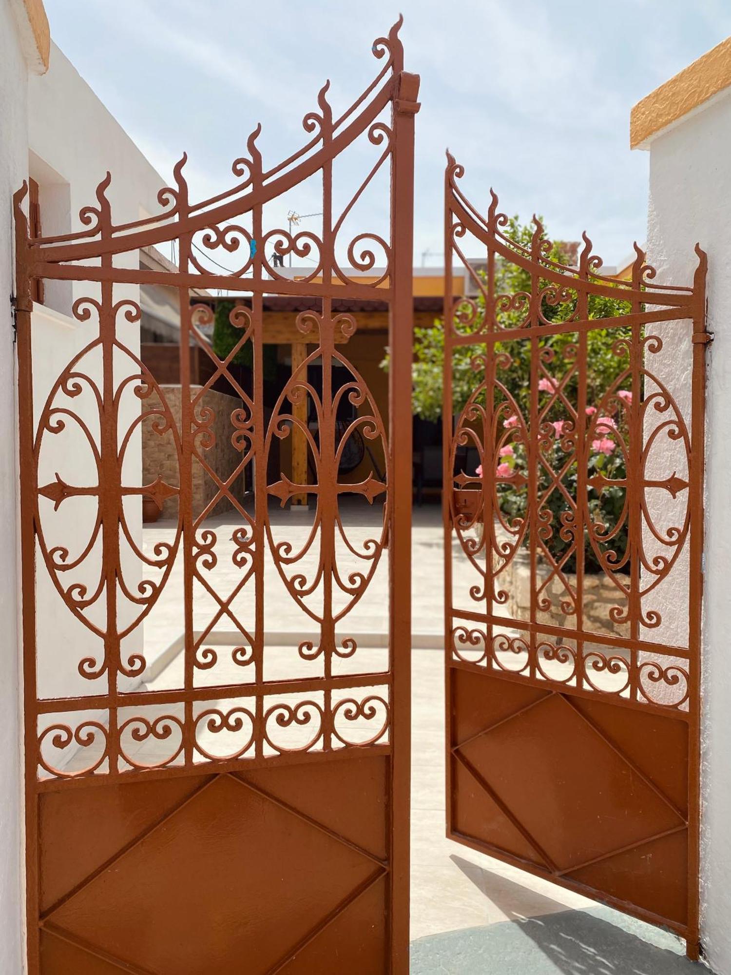 Archangelos Family House מראה חיצוני תמונה