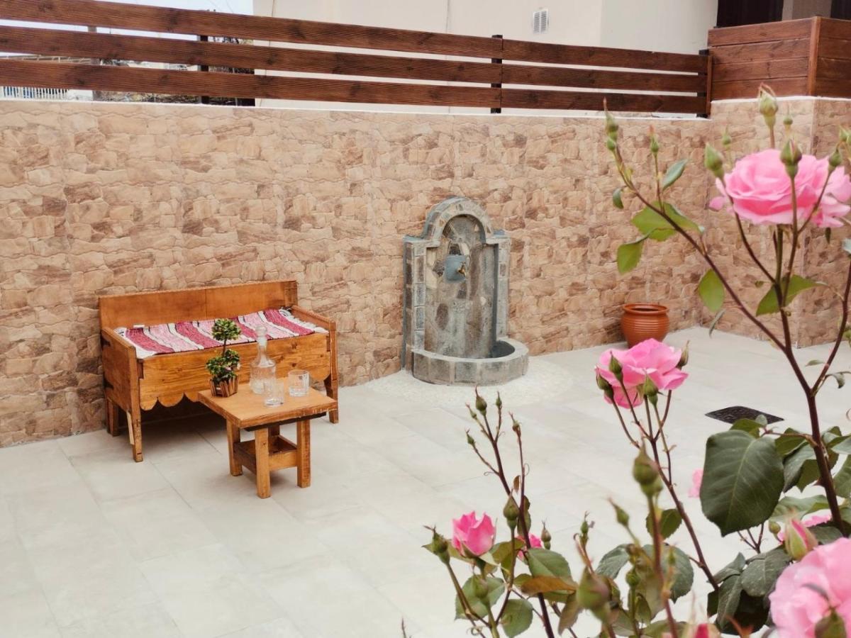 Archangelos Family House מראה חיצוני תמונה